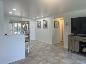 1575 Loralin Dr in Englewood, FL - Building Photo - Building Photo