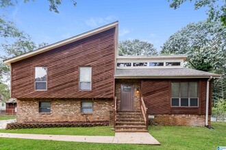 3210 Edenburg Dr in Hueytown, AL - Foto de edificio - Building Photo