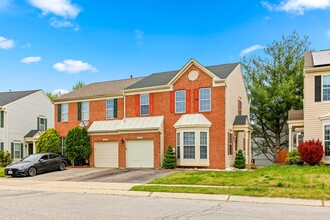210 Eisenhower Ct in Odenton, MD - Building Photo - Building Photo