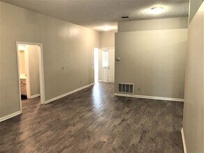 1773 Dartmouth Dr in Middleburg, FL - Building Photo - Building Photo