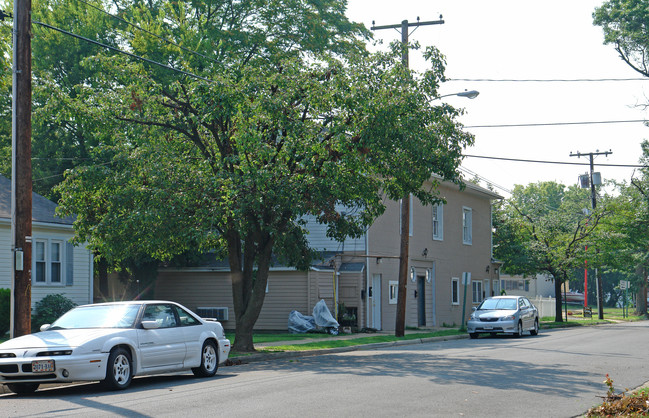 507 Weedon St in Fredericksburg, VA - Foto de edificio - Building Photo