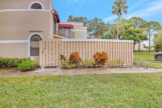 4310 Village Dr in Delray Beach, FL - Building Photo - Building Photo