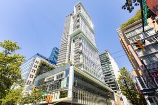 777 Richards St in Vancouver, BC - Building Photo