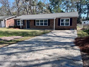 220 Phillips Ave in Port Wentworth, GA - Building Photo - Building Photo