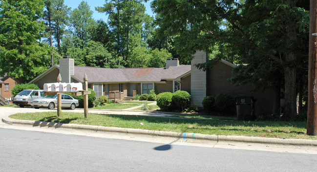 4924 Pebble Beach Dr in Raleigh, NC - Building Photo - Building Photo