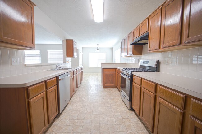 8003 Beech Park Ln in Houston, TX - Building Photo - Building Photo