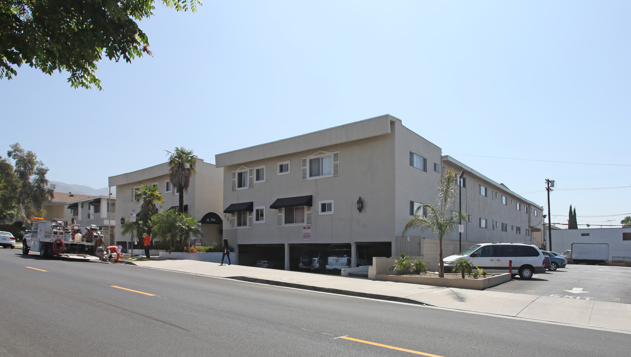 Providencia Palms in Burbank, CA - Building Photo