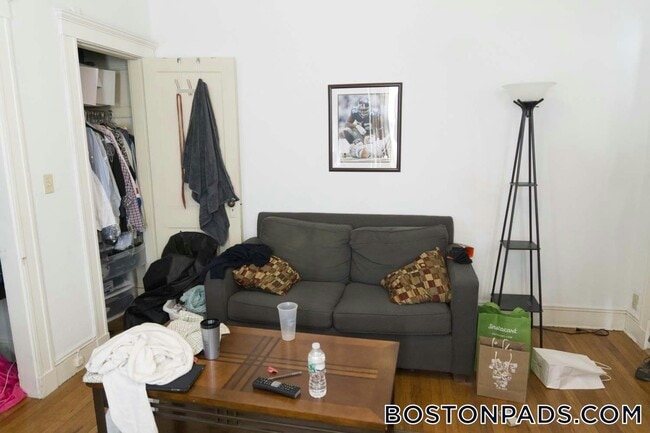 137 Park Dr, Unit 33 in Boston, MA - Building Photo - Building Photo