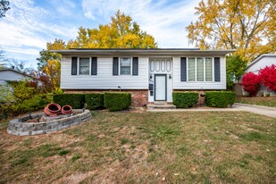 3819 W Warwick Dr in Peoria, IL - Building Photo