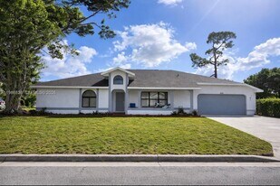 506 Corinne Dr in Lehigh Acres, FL - Building Photo