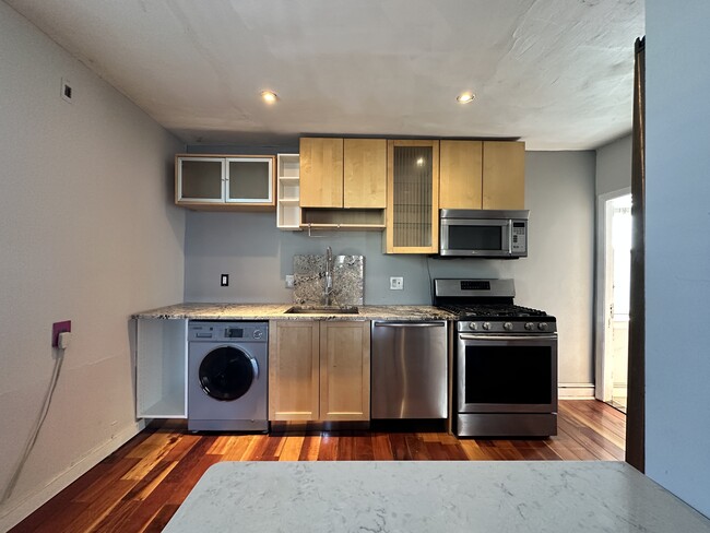 14 Africa St, Unit #2
