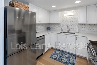 14 Lockwood Dr in Charleston, SC - Building Photo - Building Photo