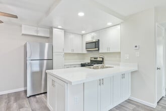 Park Villas Apartment Homes in Chino, CA - Building Photo - Building Photo