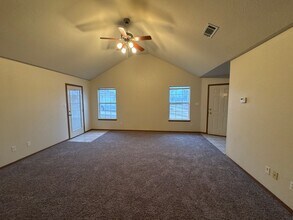 1095 Grinnel Cir-Unit -A in Greenwood, AR - Building Photo - Building Photo