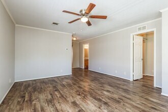 21438 Cherry Canyon Ln in Tomball, TX - Building Photo - Building Photo