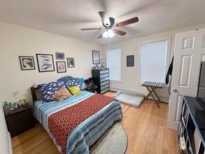 389 Columbia St, Unit 1 in Cambridge, MA - Building Photo - Building Photo