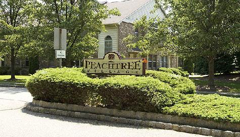 Peachtree Village in Hackettstown, NJ - Building Photo - Building Photo