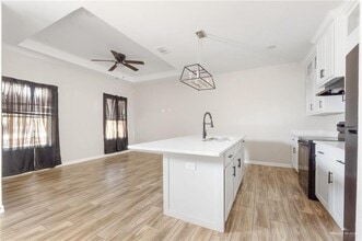 9 W 5th St in La Joya, TX - Building Photo - Building Photo