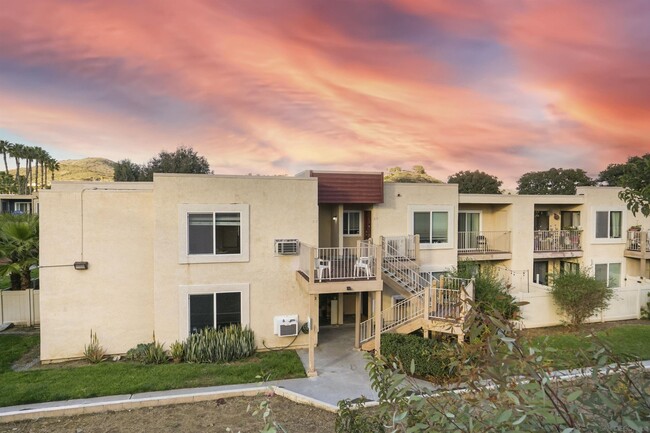 property at 433 Autumn Dr