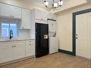 130 Hubinger St in New Haven, CT - Building Photo - Building Photo