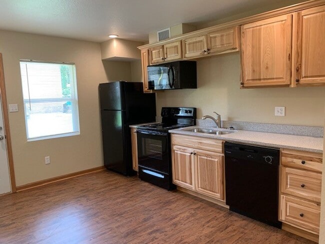 Cedar Pointe Apartments in Thomasville, AL - Building Photo - Floor Plan