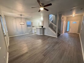 6427 Waldron Cir in Houston, TX - Building Photo
