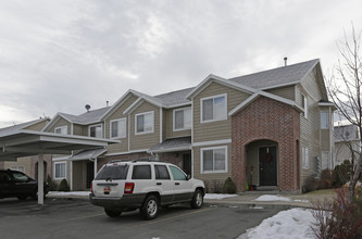 Fairfield Townhomes in Logan, UT - Building Photo - Building Photo