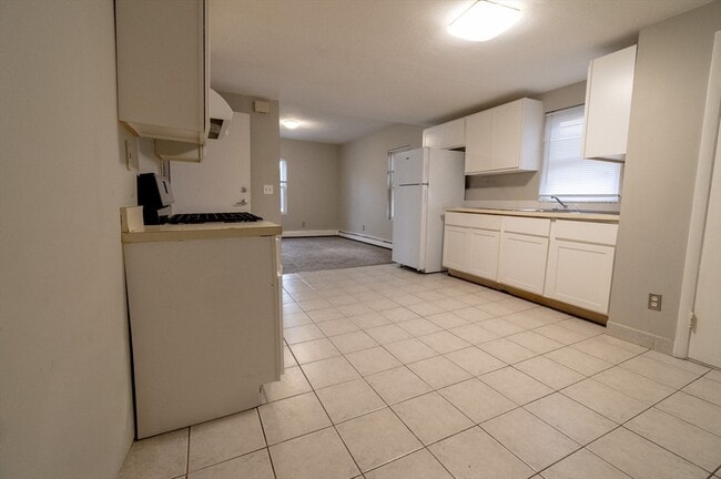 4 Witherbee Terrace in Marlborough, MA - Building Photo - Building Photo