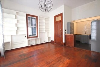 1701 Prytania St in New Orleans, LA - Building Photo - Building Photo