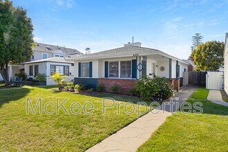 420 Pomona Ave in Coronado, CA - Building Photo - Building Photo