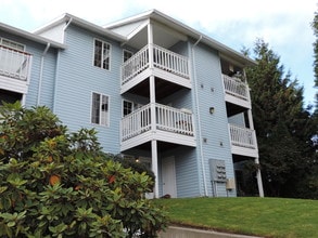 Wingsong Manor in Portland, OR - Foto de edificio - Building Photo