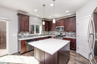 1224 150th St SW in Lynnwood, WA - Building Photo - Building Photo