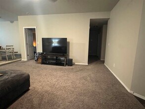 1718 N Carnley St in Stillwater, OK - Building Photo - Building Photo