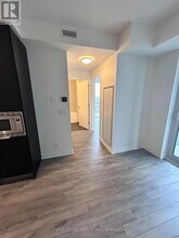 1410-3071 TRAFALGAR ROAD NW in Oakville, ON - Building Photo - Building Photo