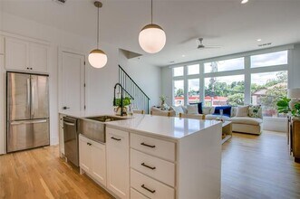 6039 Lewis St in Dallas, TX - Building Photo - Building Photo