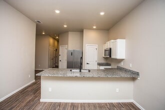 2126 N Jayton Ave in Lubbock, TX - Building Photo - Building Photo