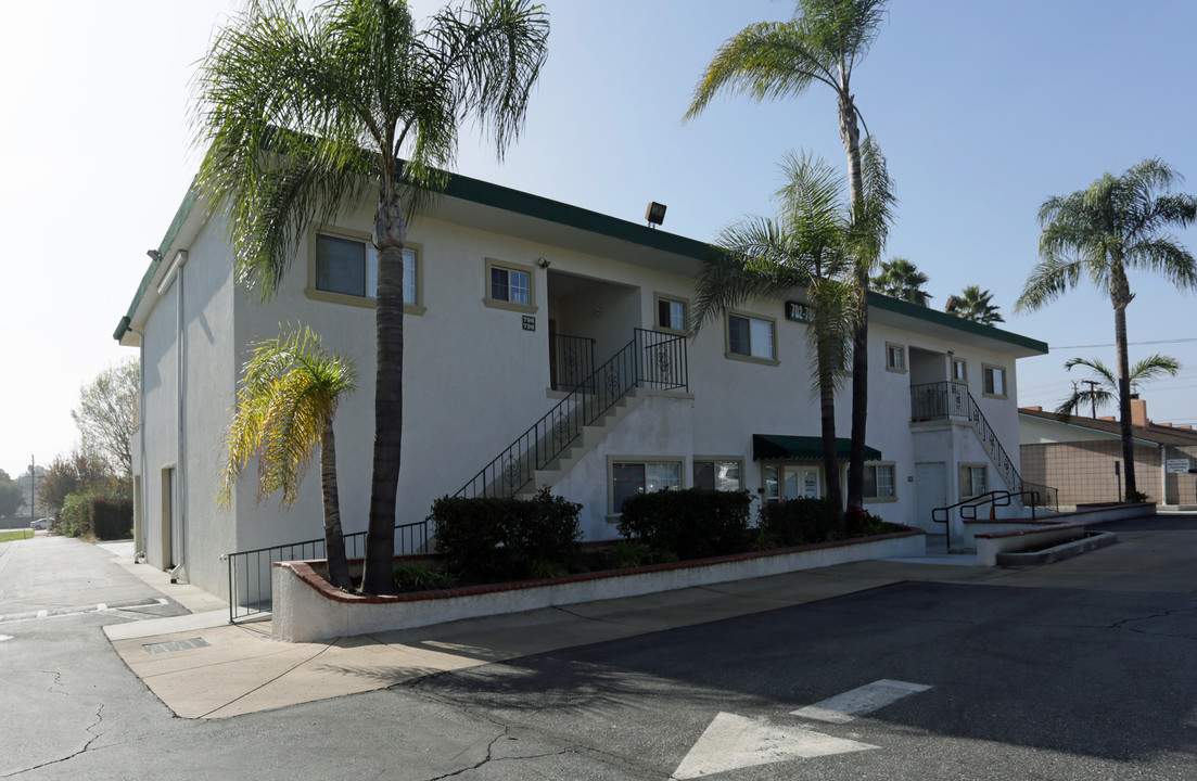 Mesa Court Apartment Homes in Upland, CA - Building Photo