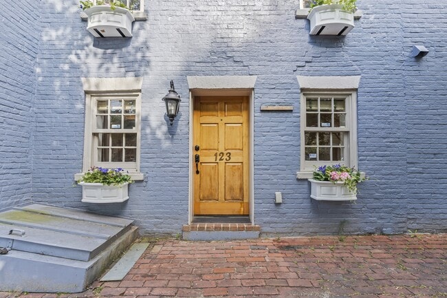 123 S Fayette St in Alexandria, VA - Building Photo - Building Photo