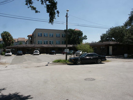 506 N Tampania Ave Apartments