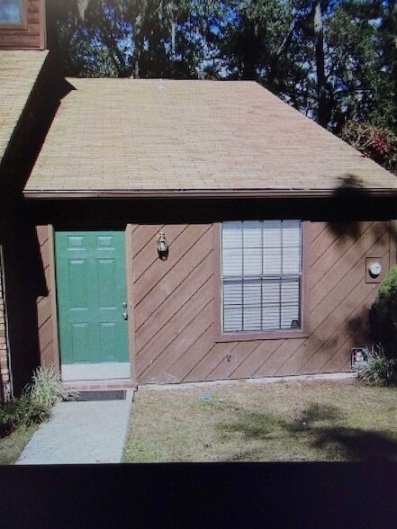 property at 1280 High Rd