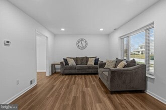 604 Iva Ln in Fairless Hills, PA - Building Photo - Building Photo