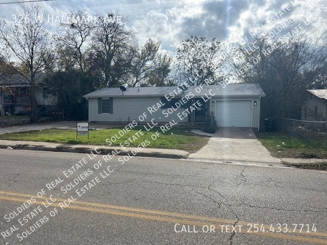 326 W Hallmark Ave in Killeen, TX - Building Photo