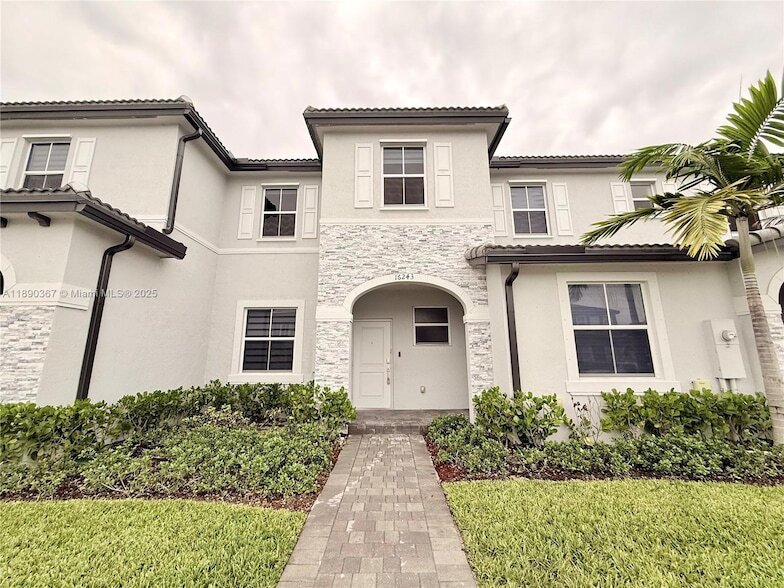 16243 SW 292nd St in Homestead, FL - Building Photo