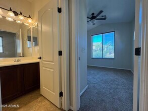 2311 W Hunter Ct in Phoenix, AZ - Building Photo - Building Photo