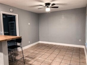 1430 SW 27th St in Fort Lauderdale, FL - Building Photo - Building Photo