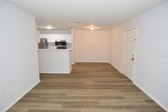 1400 Gandy Blvd N in St. Petersburg, FL - Foto de edificio - Building Photo