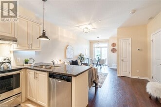 95 Wilson St W in Hamilton, ON - Building Photo - Building Photo