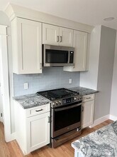 93 Orchard St-Unit -93 in Watertown, MA - Building Photo - Building Photo