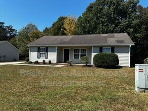 2711 Ingleside Dr in High Point, NC - Building Photo - Building Photo