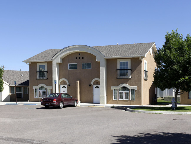 Rio Sacramento Apartments in Pueblo, CO - Building Photo - Building Photo